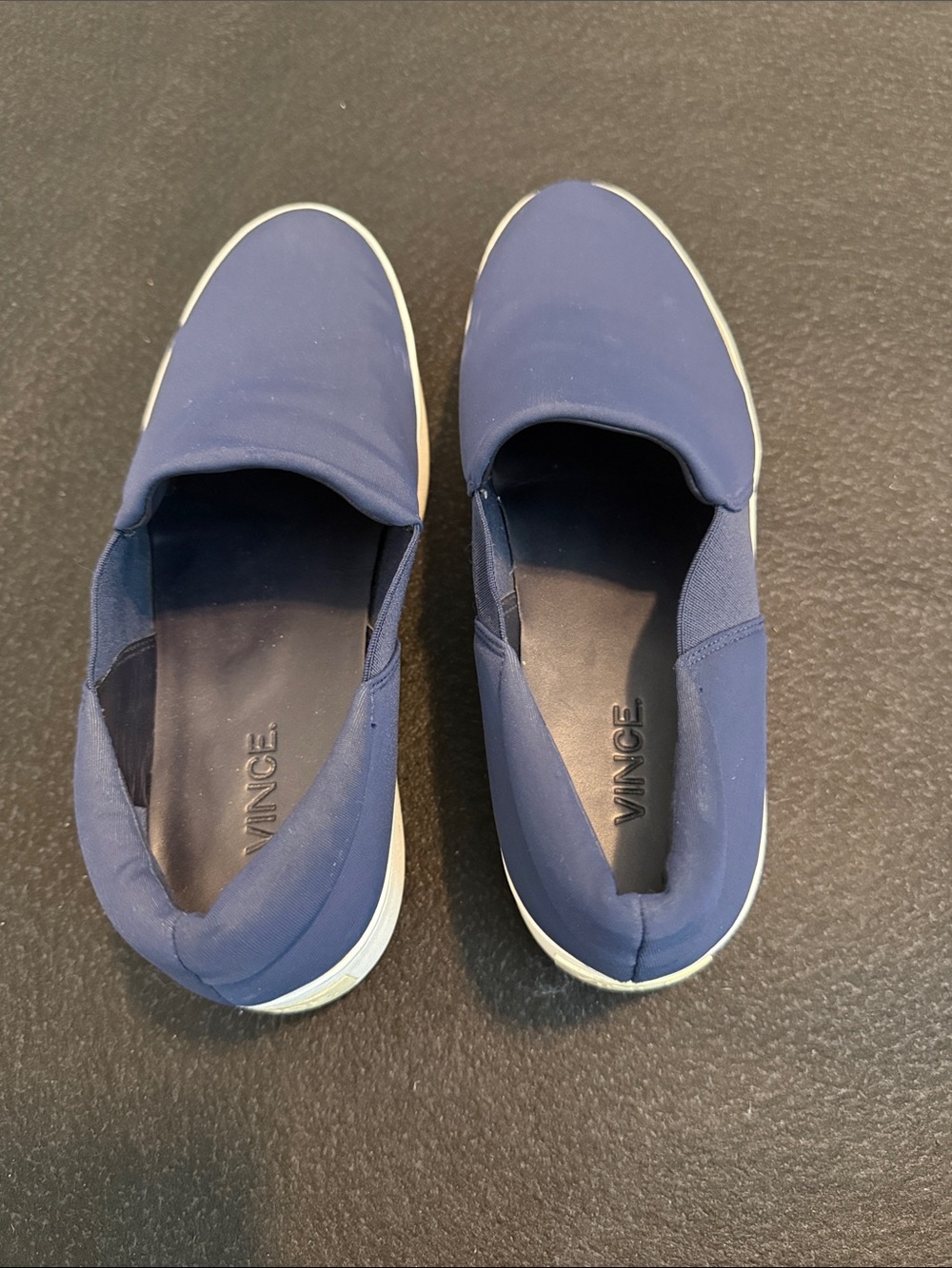 Vince Sneakers - Picture 3 of 3